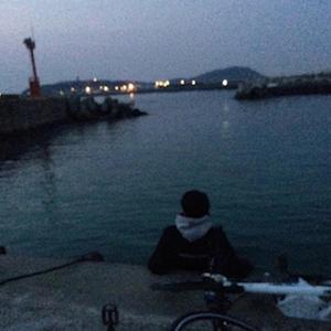 日本老师内急peeVK
